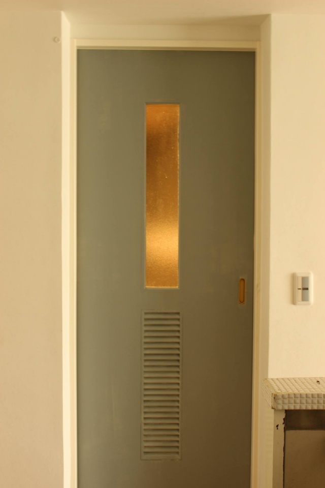 ドア1枚のペイントでできる　DIYで快適空間を実現する方法