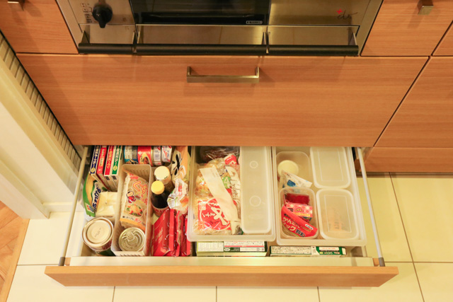 炊飯器、根菜、資源ゴミetc. キッチンの生活感をほどよく隠す収納のアイデア5選