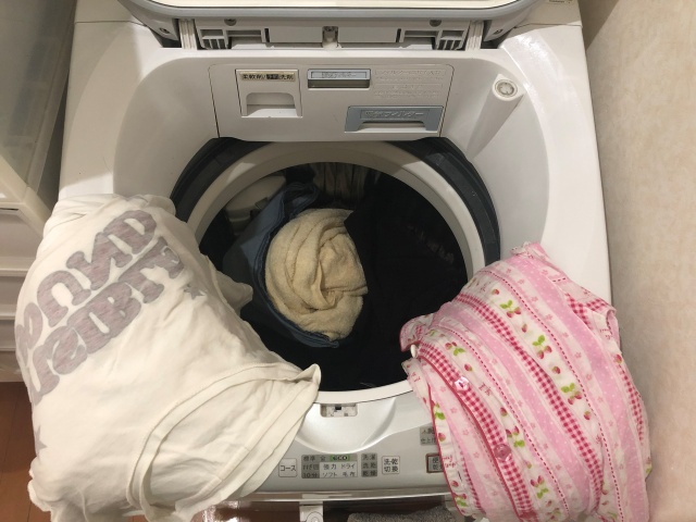洗濯物のシワ伸ばし・靴下のペア合わせがめんどくさい！を片づけのプロのアイデアで解決