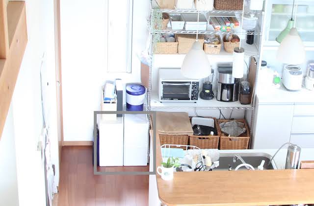 キッチン空間を有効活用できる引き出し式ゴミ箱　3人家族にちょうど良い使い方