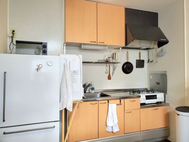 【キッチンの吊り戸棚収納】高い場所の収納をうまく使う3つのコツ 