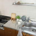水切りかごの置き方で賃貸キッチンは変わる！作業台が広々使えて洗い物をラクにするコツ