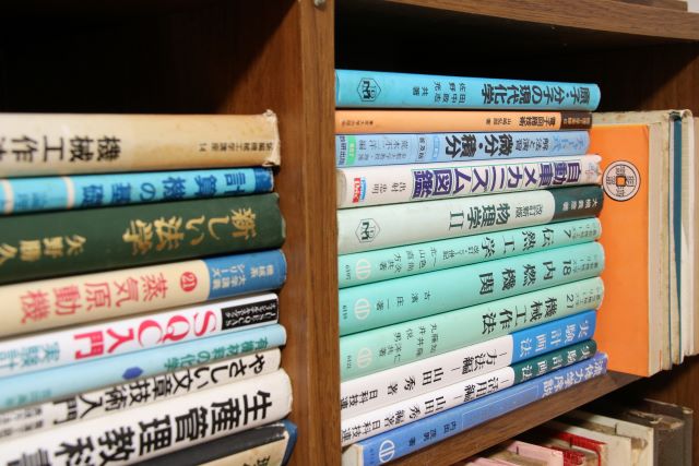 「勉強本が手放せない……」ある一言で思い込みがはずれ、90冊も手放せた！