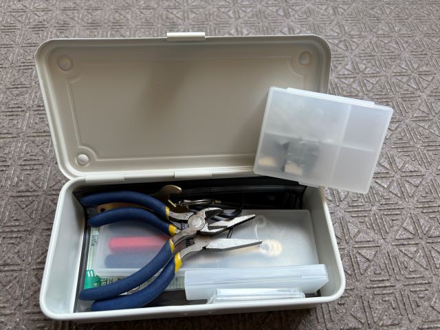 【使いやすい工具箱の選び方】無印良品のスチール製に変えたら、毎日がちょっとラクに