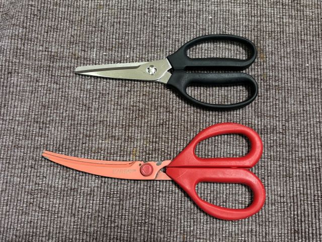 キッチンだけじゃない！無印の「分解できるキッチンバサミ」が暮らしをラクにする理由