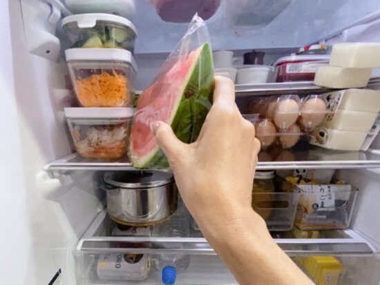 【60代からの暮らし】ちょうどよい調味料と食品保存容器で冷蔵庫内をスッキリ心地よく