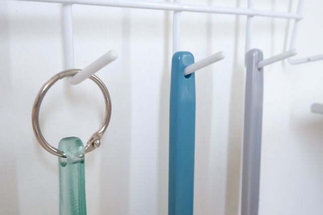 浮かす×吊るすでいつも清潔！歯ブラシ収納の3つのルール